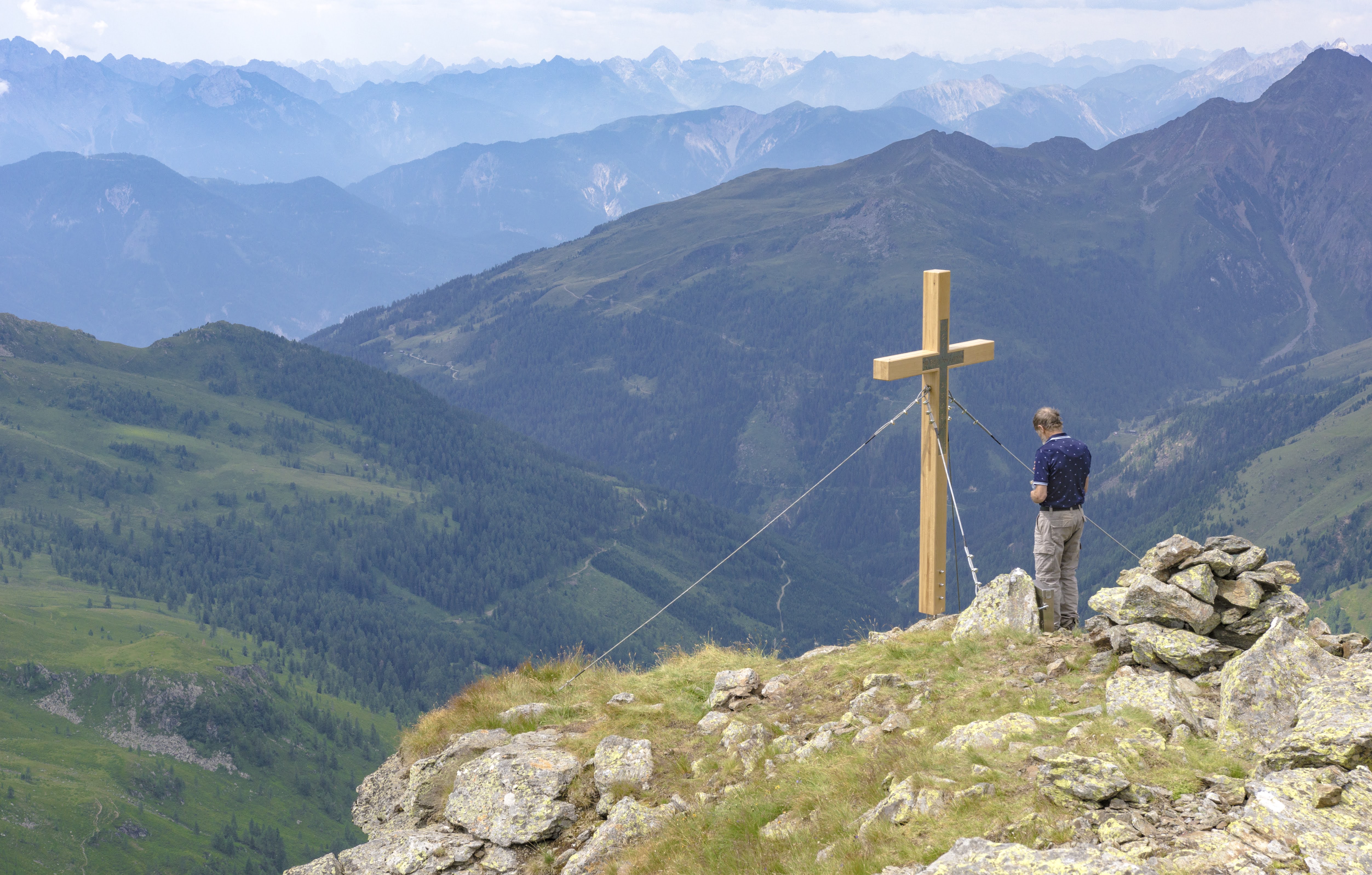 Unser Kreuz am höchsten Punkt von Berg